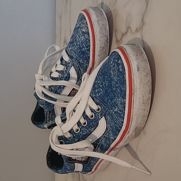 Vans X Cobra Kai Eagle Fang Karate Old Skool Skateboard Sneakers Shoes Kids Sz 1 - Picture 2 of 12